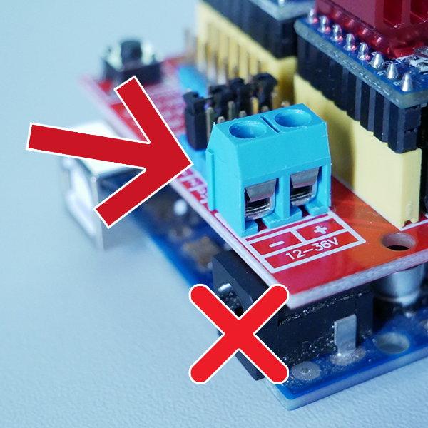 Bornier bleu pour l'alimentation